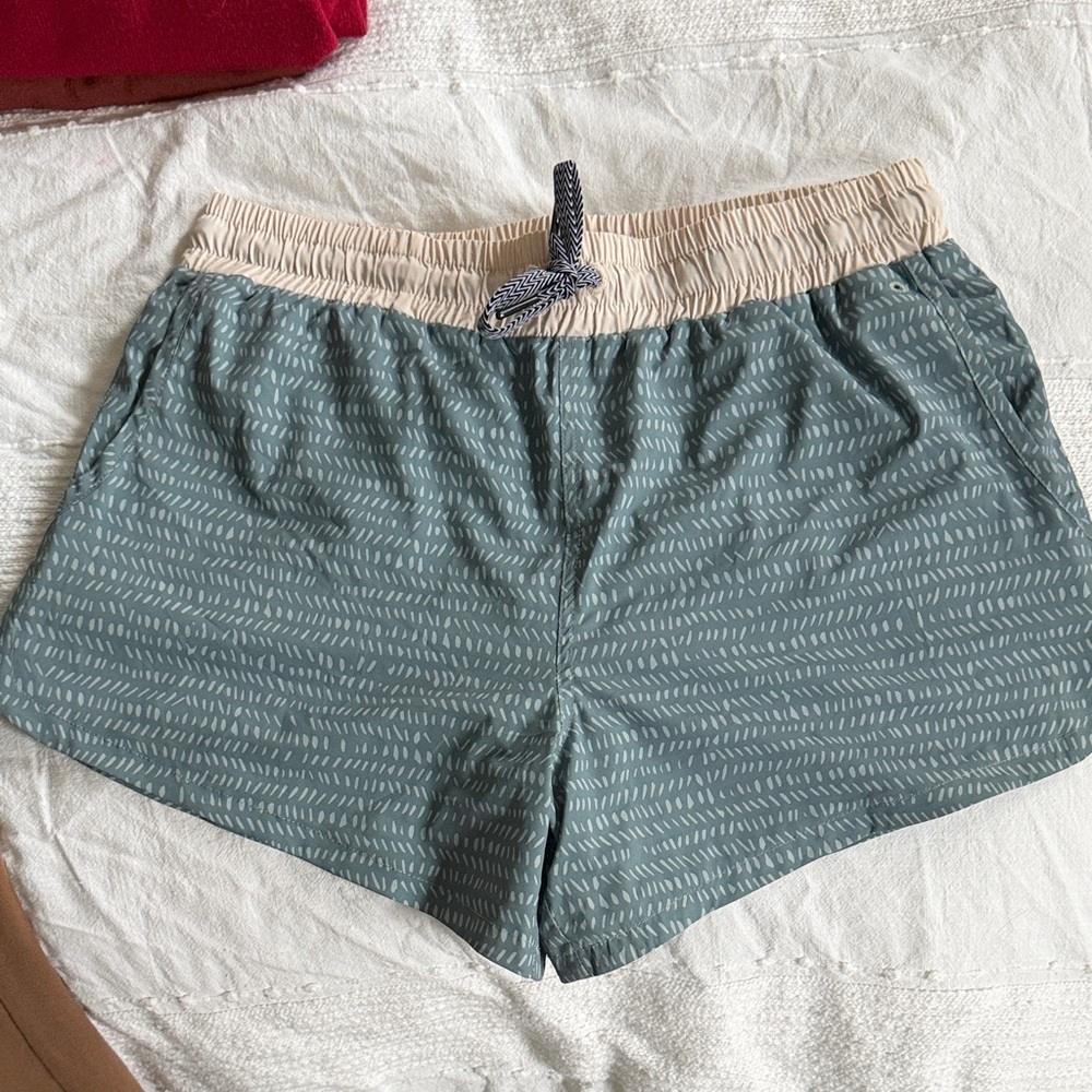 Glyder Teal Patterned Elastic-Waist Athletic Shorts with Cream Band